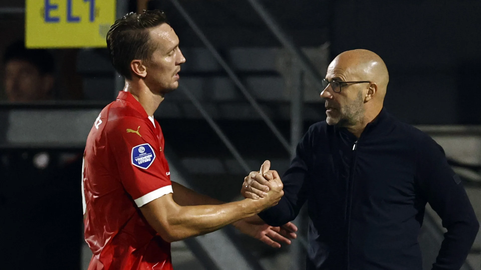 Peter Bosz over beslissing Luuk de Jong: 'Ik vind dat het niet meer te lang moet duren'