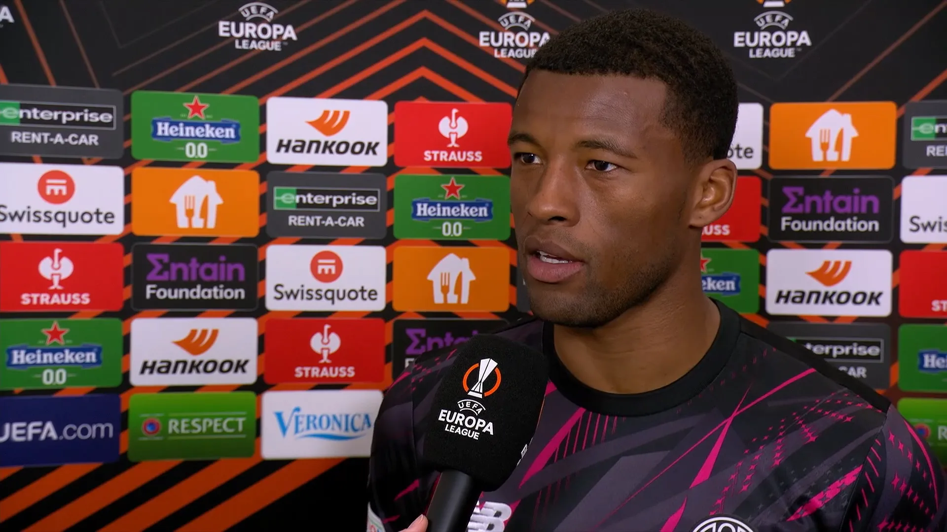 Wijnaldum terug in De Kuip: 'Mooi om te zien dat ik respect kreeg van de supporters'