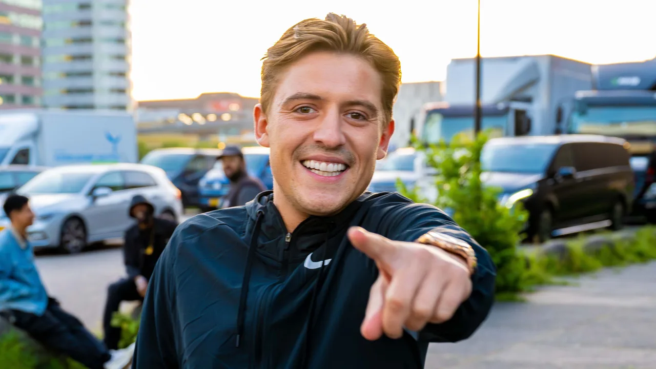 Lil Kleine ontkent relatiebreuk: 'Het is nog steeds mijn vrouwtje, hoor'