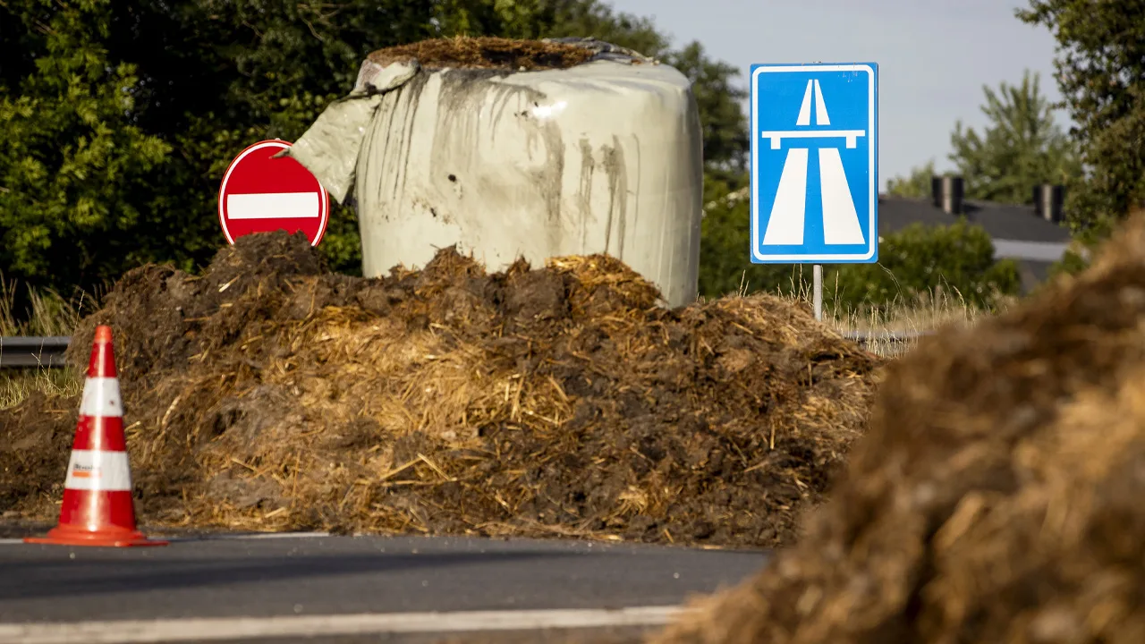 Hinder voor verkeer: meerdere wegen afgesloten vanwege blokkades
