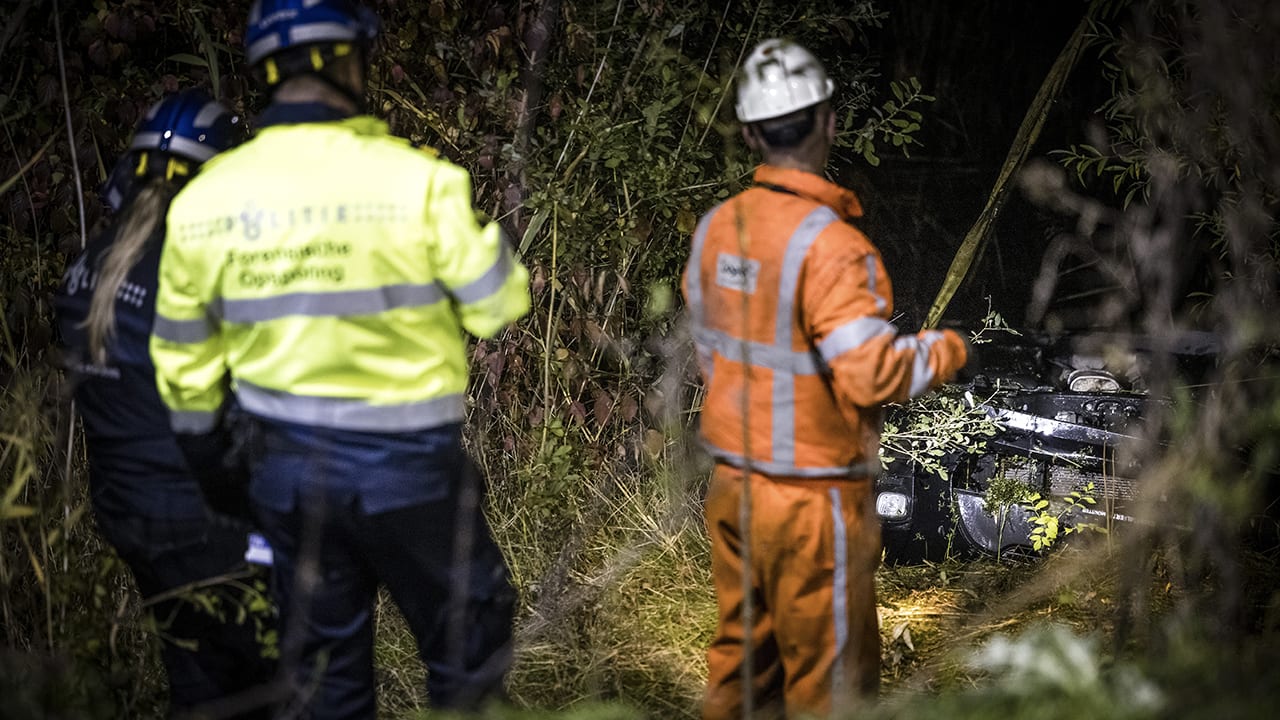 Politie keek dinsdagavond in buurt van vindplaats Hebe en Sanne