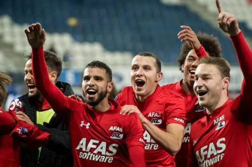 AZ klopt Heerenveen met opvallende treffers