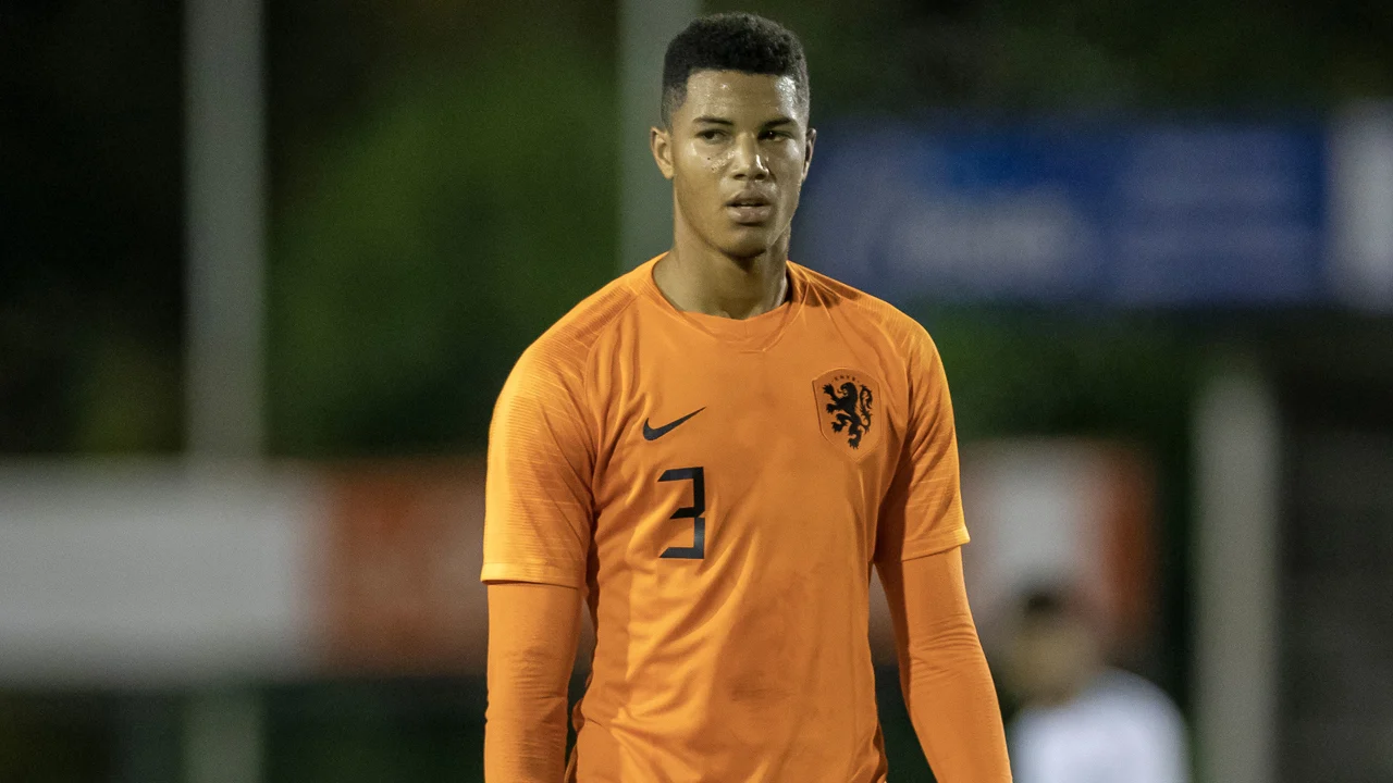 'Nederlands Barça-talent staat in belangstelling van Ajax en AZ'