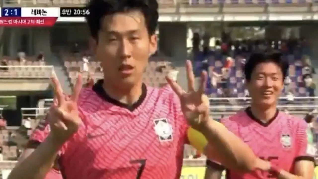 Son steunt oud-ploeggenoot Eriksen met '23': 'Stay strong, I love you'