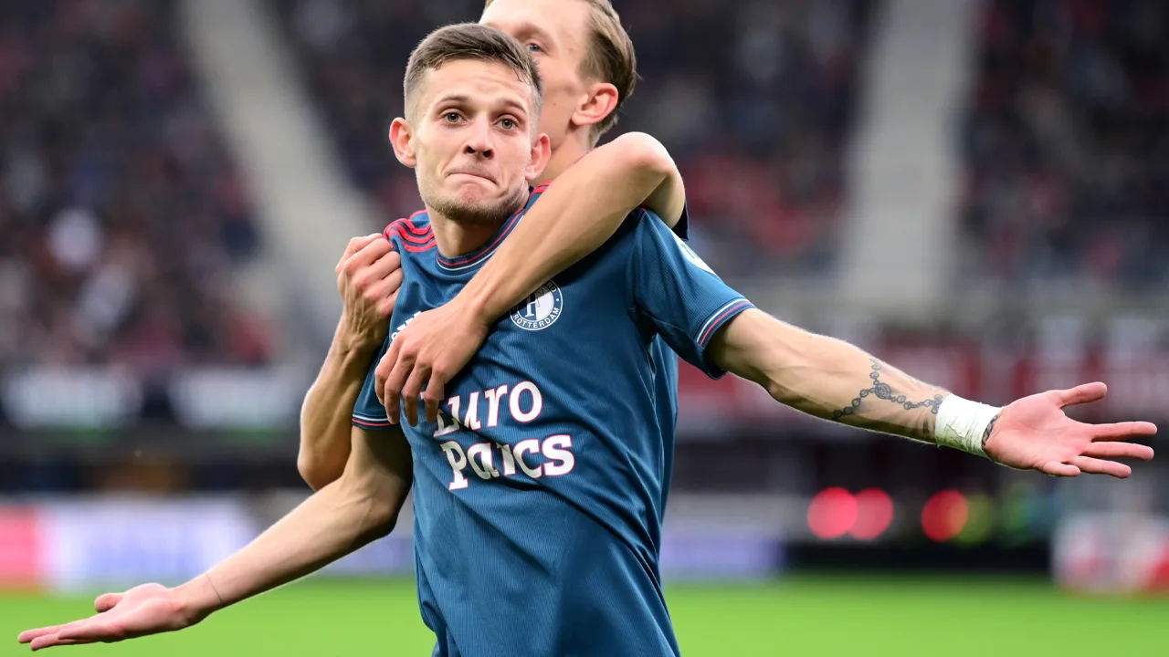 Feyenoord moet Sebastian Szymański 'meerdere weken' missen