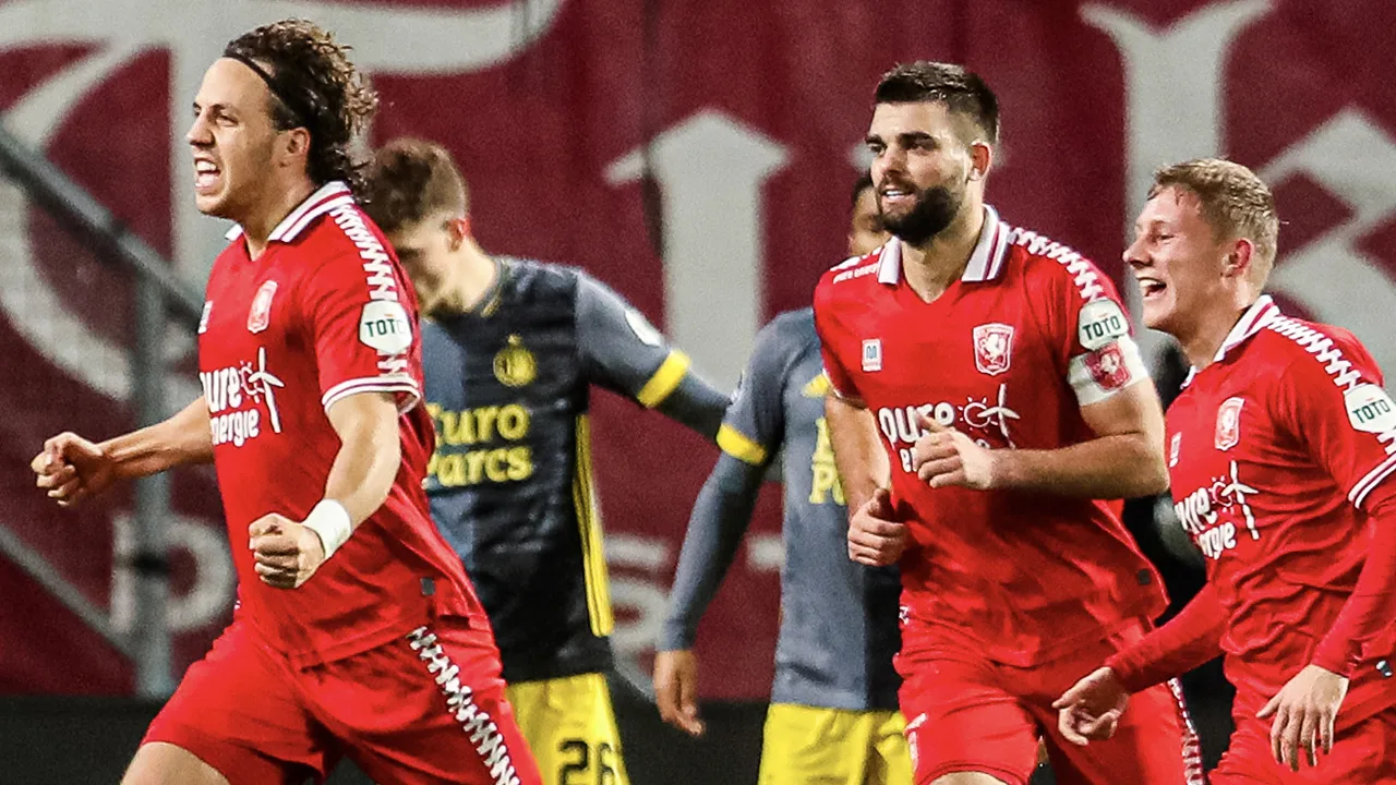 FC Twente kegelt Feyenoord na verlenging uit KNVB-beker