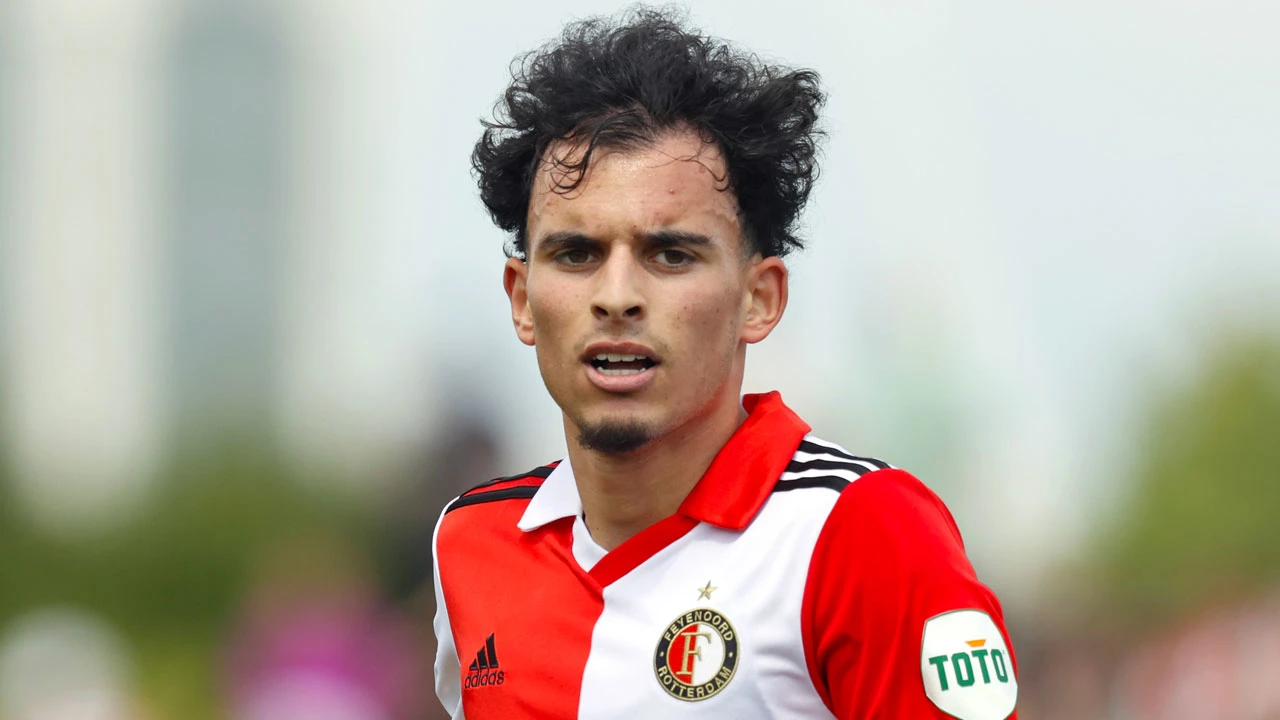 ‘Mohamed Taabouni vertrekt definitief van Feyenoord naar Qatar’