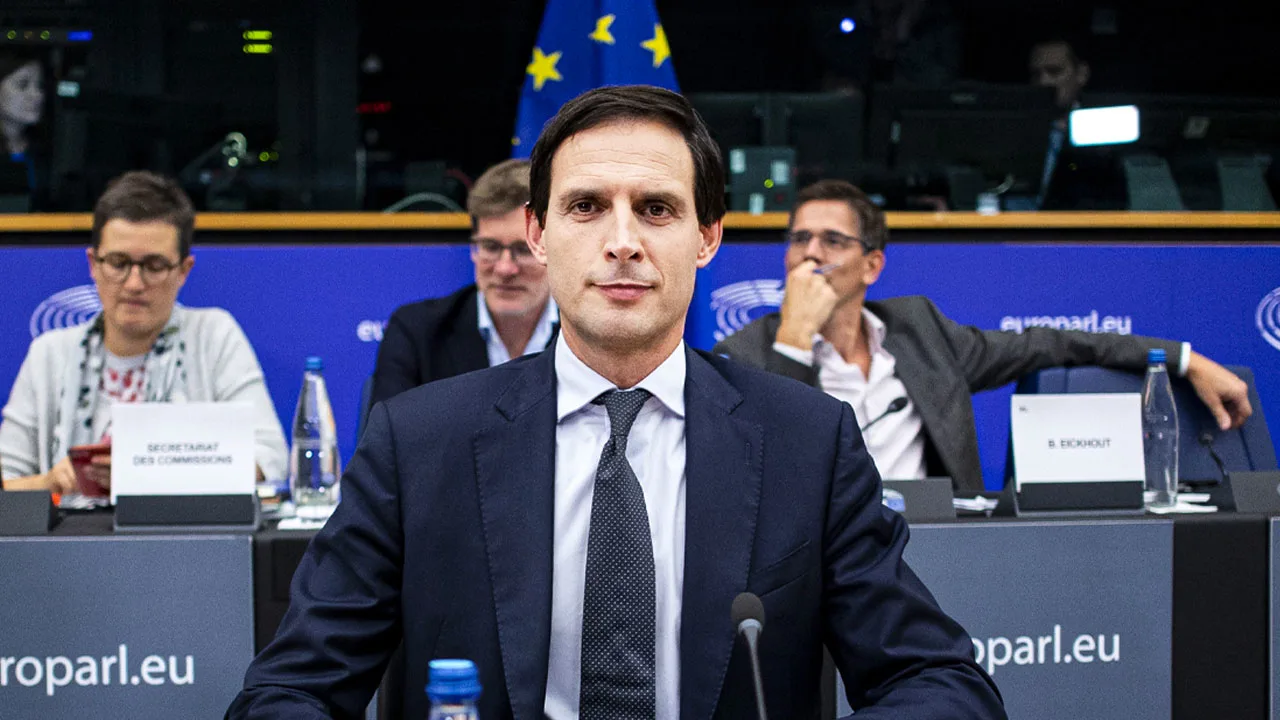 Europees Parlement stemt in met Hoekstra als Eurocommissaris