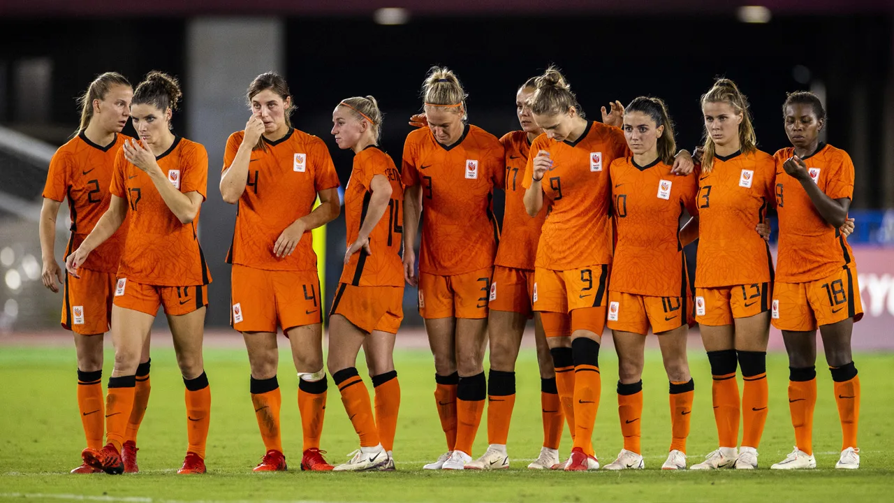 Oranje Leeuwinnen via strafschoppen uitgeschakeld op Olympische Spelen
