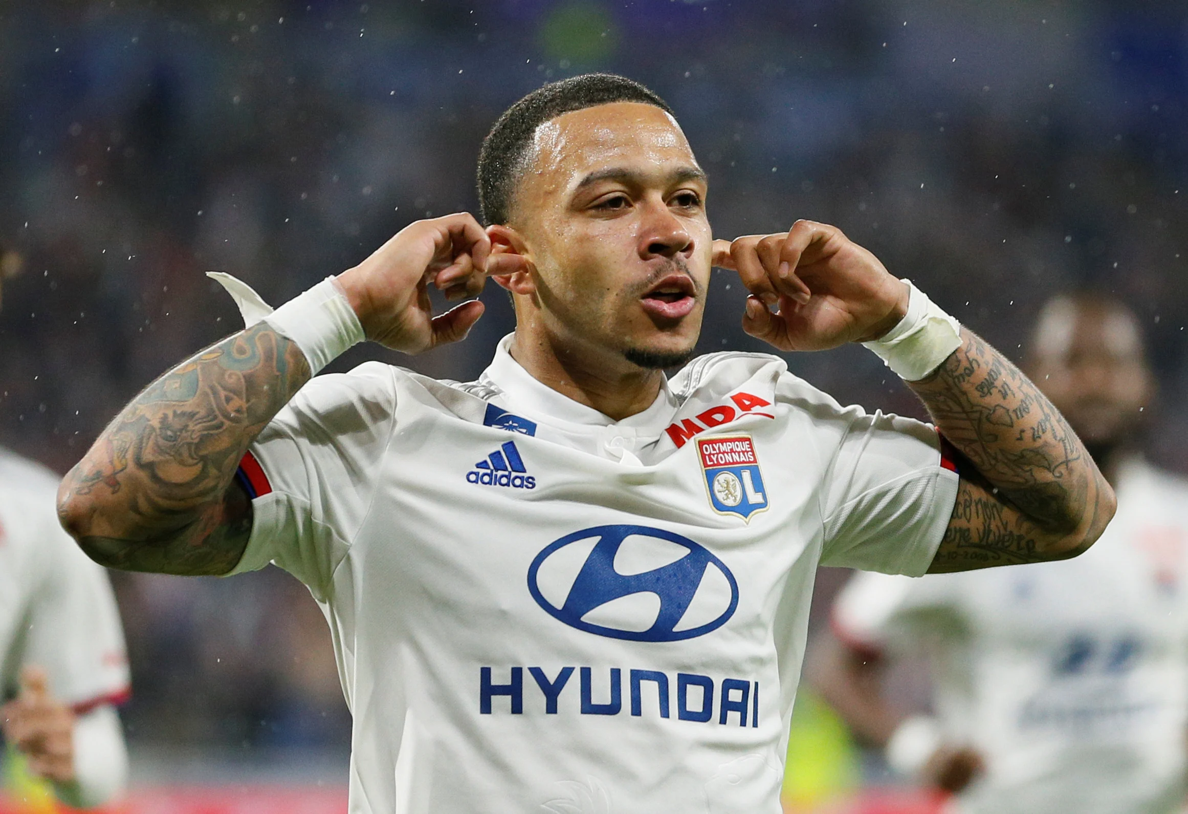 Memphis draagt met treffer bij aan zege Lyon