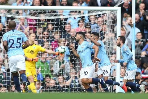 Manchester City blijft op alle fronten meedoen