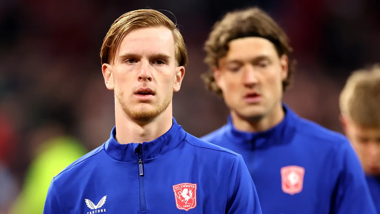 'Recordtransfer voor FC Twente: Mats Rots vertrekt voor zestien miljoen euro'