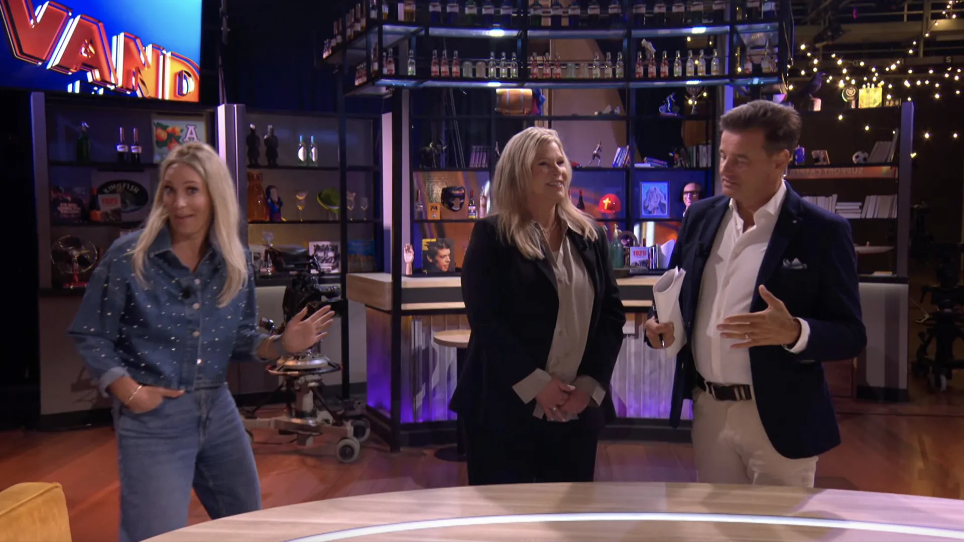 Hélène Hendriks dreigt In de Wandelgangen te verlaten: 'Dit is zo gênant!'