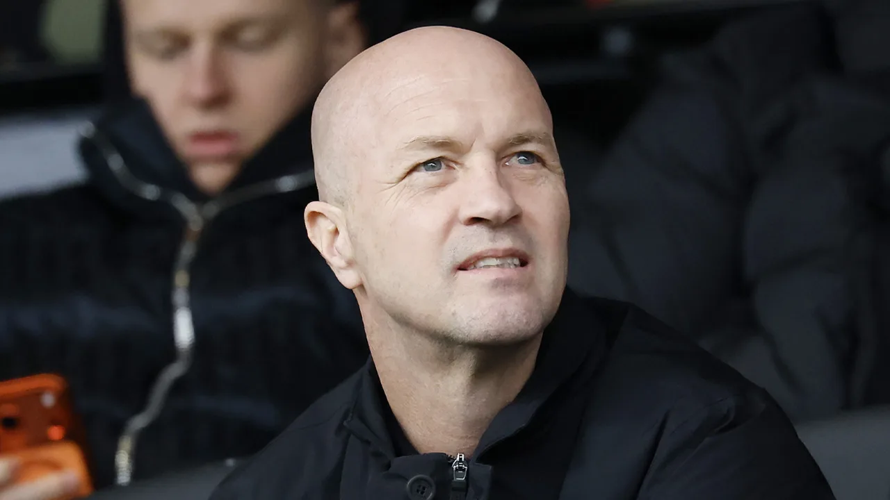 Jordi Cruijff stelt Spanjaard aan als nieuwe trainer van Jong Ajax