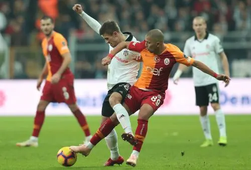 Banken om tafel met Turkse clubs over schulden