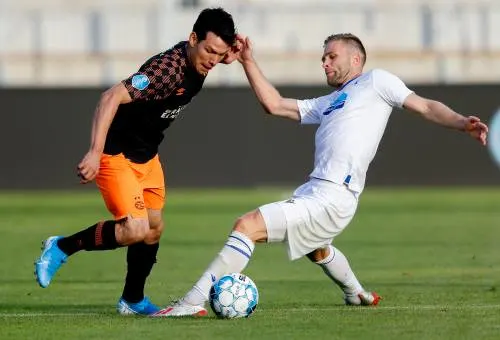 PSV en Napoli praten over transfer Lozano