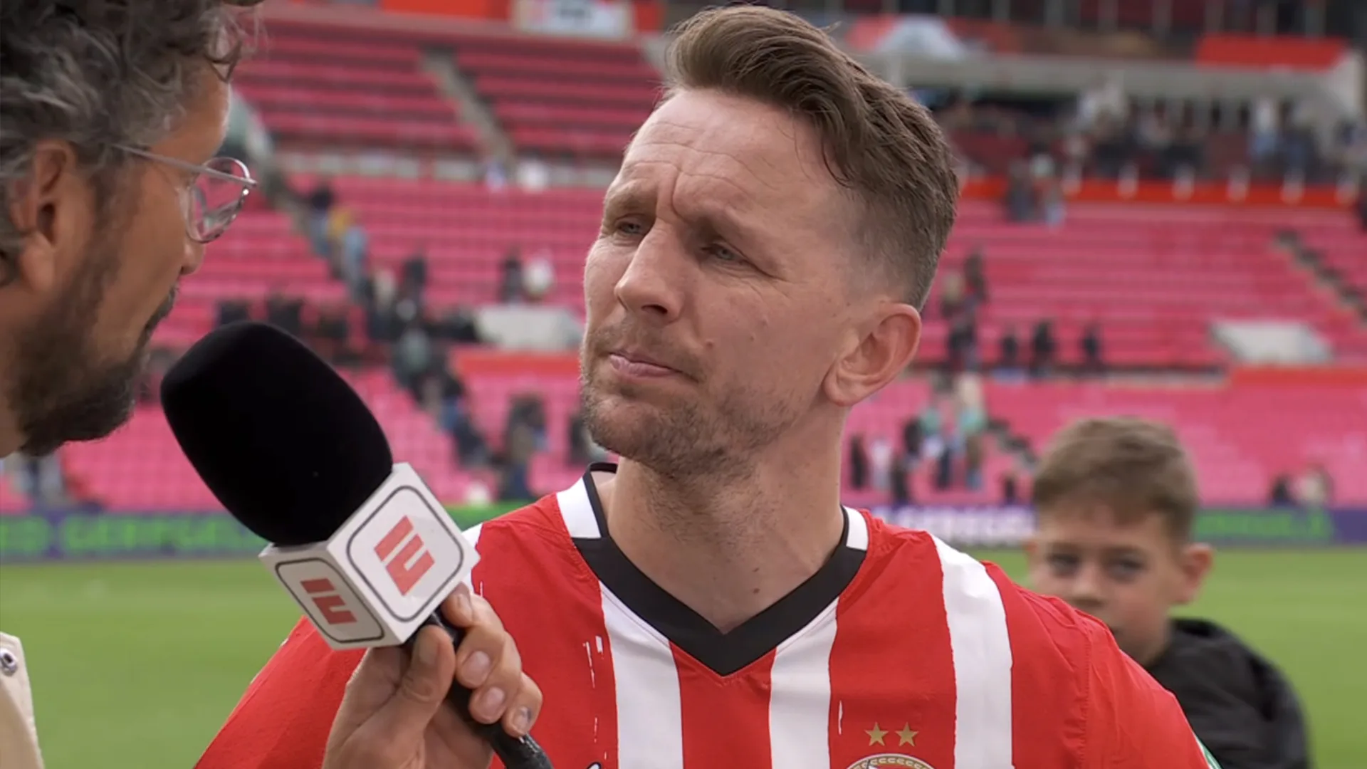 De Jong gooit de handdoek: 'We moeten ons nu focussen op de tweede plek'