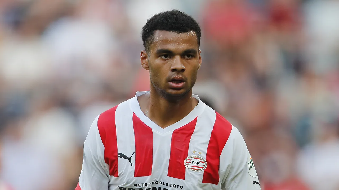 PSV met Cody Gakpo tegen FC Volendam