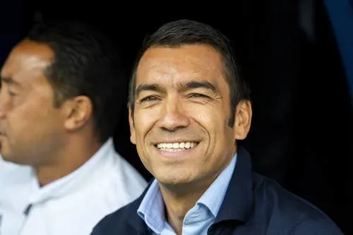 Van Bronckhorst: niet gescholden, wel boos
