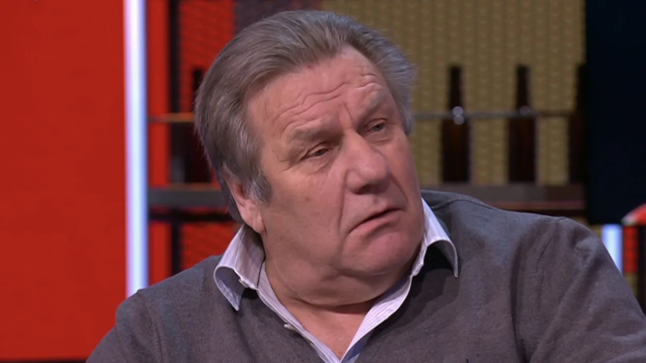 Jan wordt gebeld tijdens podcast: 'Zitten we al in die uitzending?'