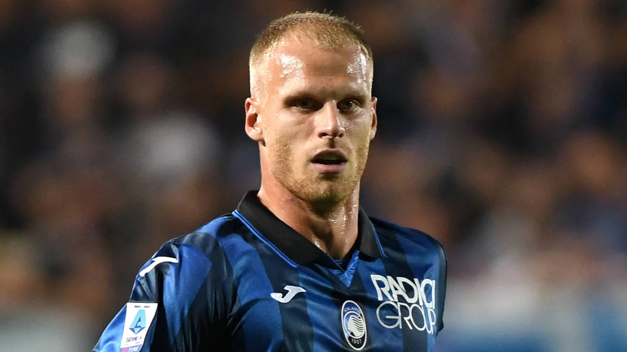 'Misschien moet Ajax een keer een belletje plegen naar Mitchel Bakker'