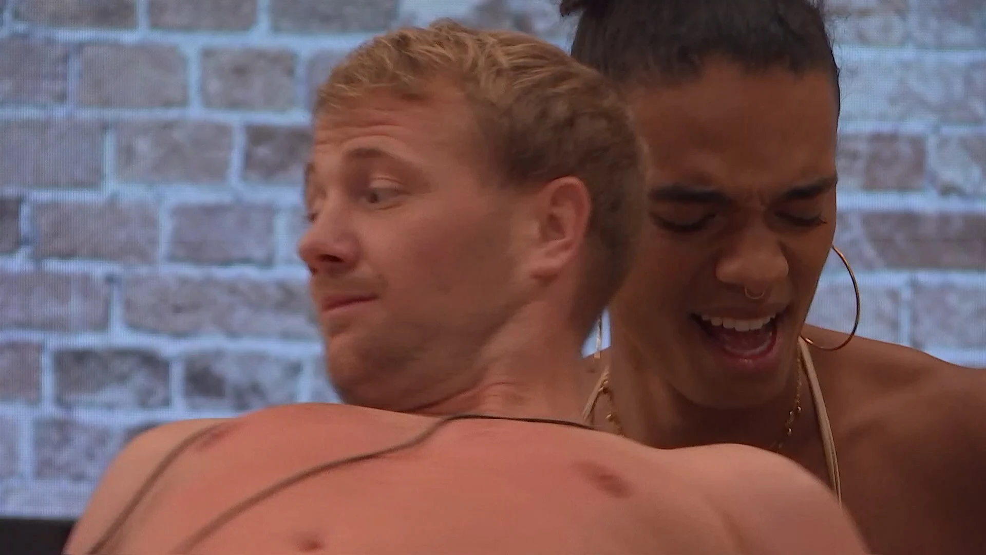 Broek uit en… smelten?!