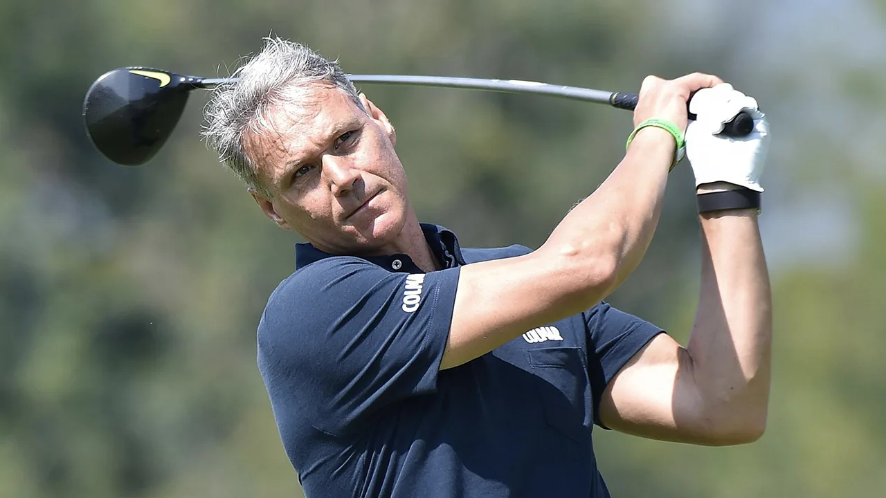 Marco van Basten publiceert biografie: 'Ik ga niemand sparen!'