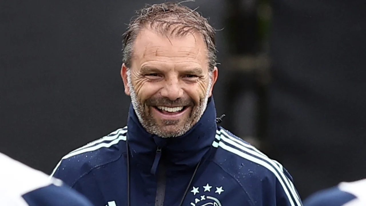 Zien: Ajax-fans spotten Steijn bij eerste training met duur horloge: 'Lekker man, ijskoude pols!'