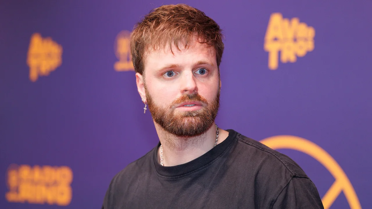 Tim Hofmans BOOS en Follow The Money komen met 'groot verhaal' over 'bekende voetballer'