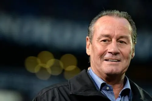 Stevens maakt seizoen af bij Schalke 04