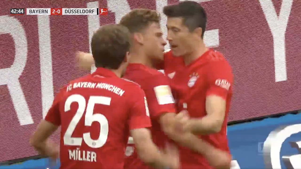 ZIEN! Lewandowski steelt met Bayern München de show met wondergoals