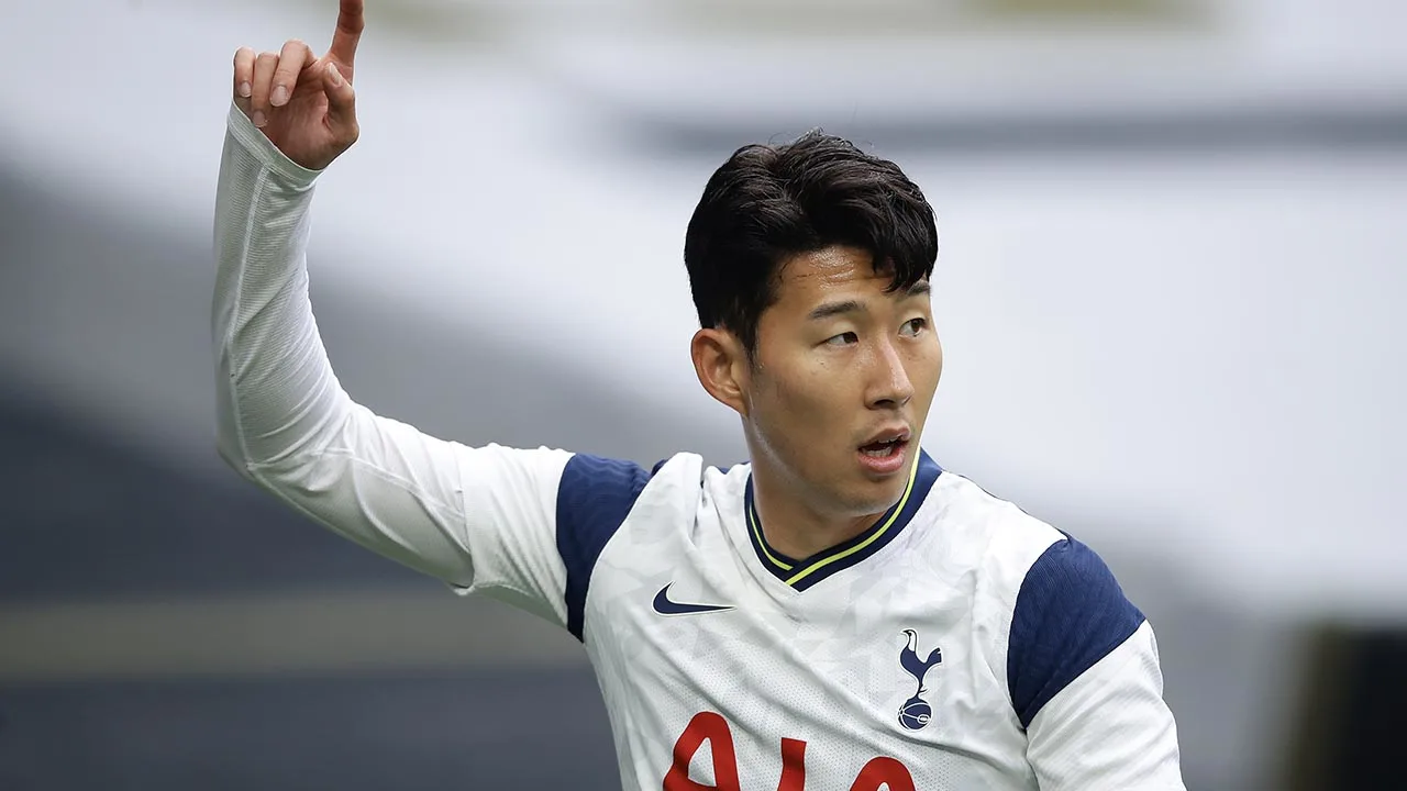 Wat een héérlijke actie van Son in absolute slotminuut oefenwedstrijd 