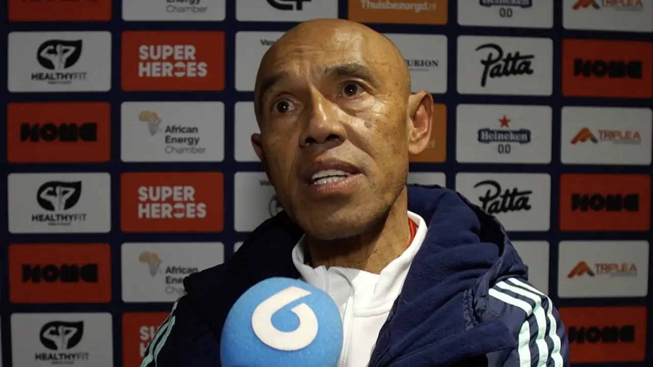 Tahamata: 'Mogen wij kapsones hebben? We hebben toch drie sterren op ons shirt staan'