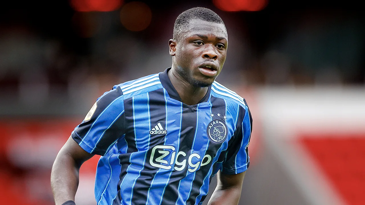 'RB Leipzig wil vijftien miljoen euro ontvangen voor Brian Brobbey'