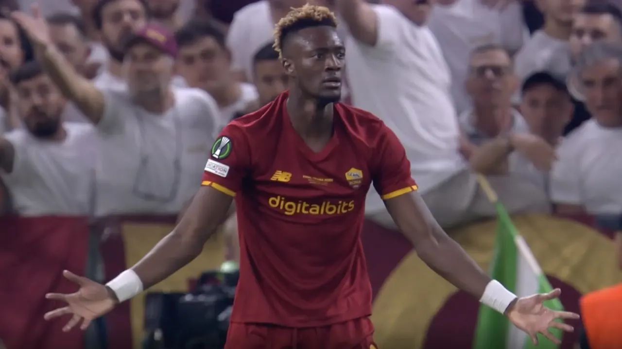 KANS: Senesi ziet Abraham over het hoofd, Roma-spits krijgt geen vrije trap