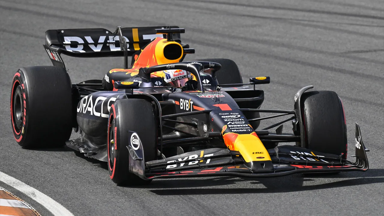 Formule 1-race Zandvoort onderbroken na hevige regenval