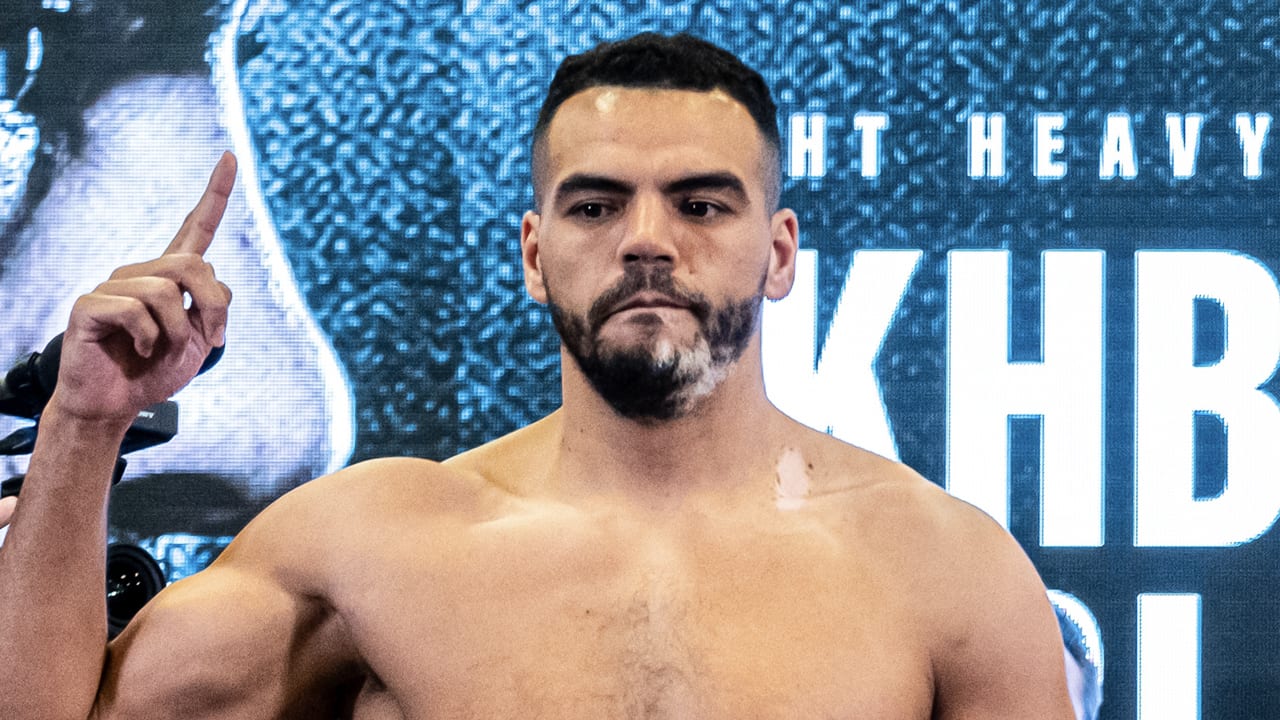 GLORY grijpt in: Tarik Khbabez is wereldtitel kwijt