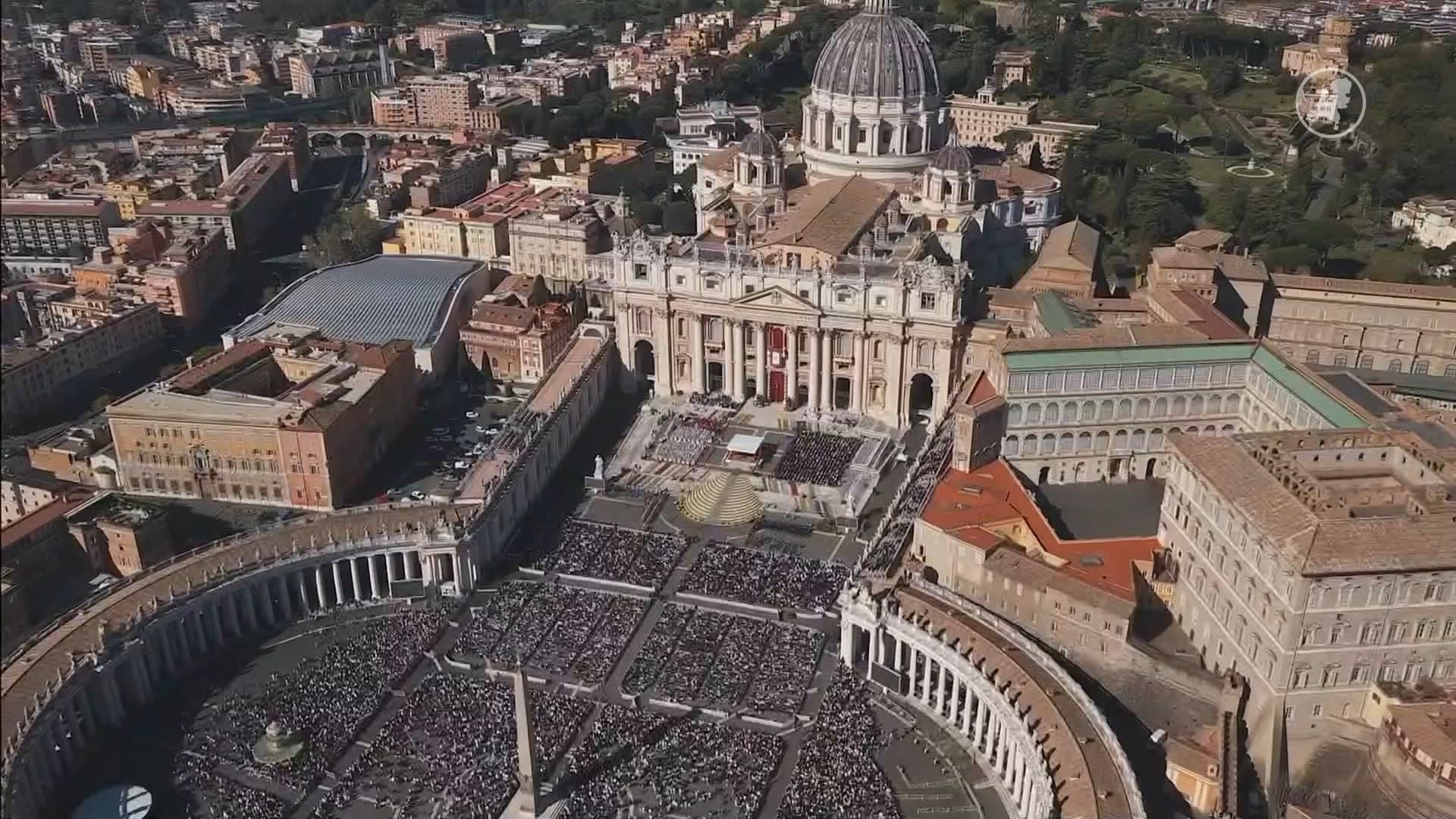Eerste paasviering van nieuwe paus Leo XIV