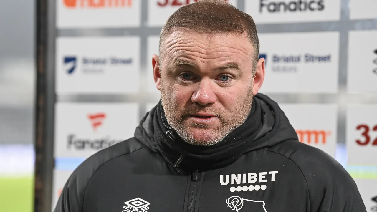 Rooney degradeert met Derby County naar derde niveau