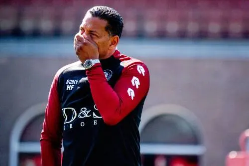 Fraser is even ziek van gelijkspel in De Kuip