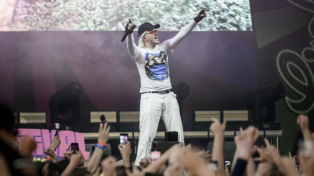 Joost Klein bedankt publiek voor steun tijdens diskwalificatie: 'Alleen liefde'