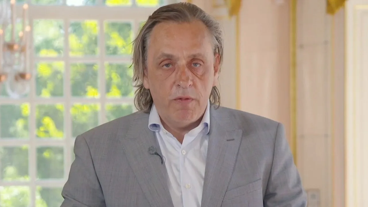 Marcel van Roosmalen: 'De Belgen lachen ons uit!'