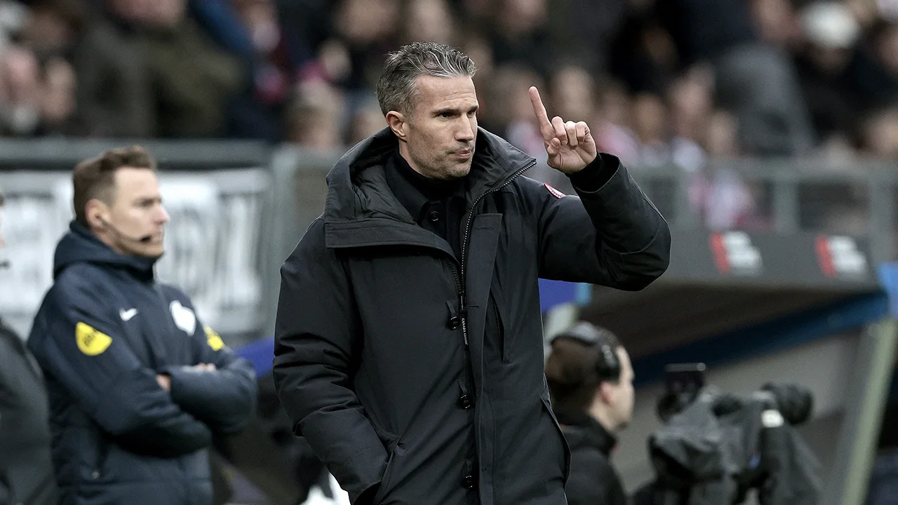 Robin van Persie boekt eerste uitzege met sc Heerenveen tegen Willem II