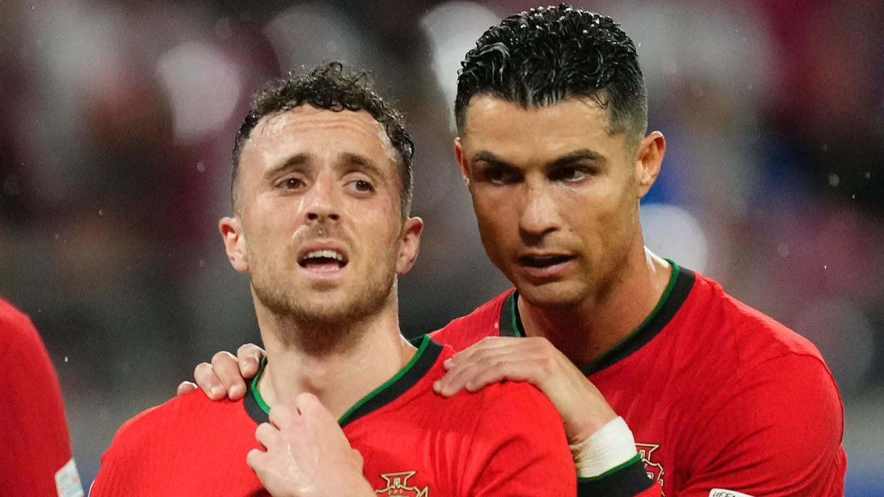 Cristiano Ronaldo reageert op overlijden Diogo Jota: 'Het slaat nergens op'