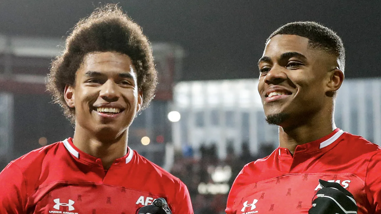 Stengs en Boadu: 'Wij maken het seizoen af bij AZ'