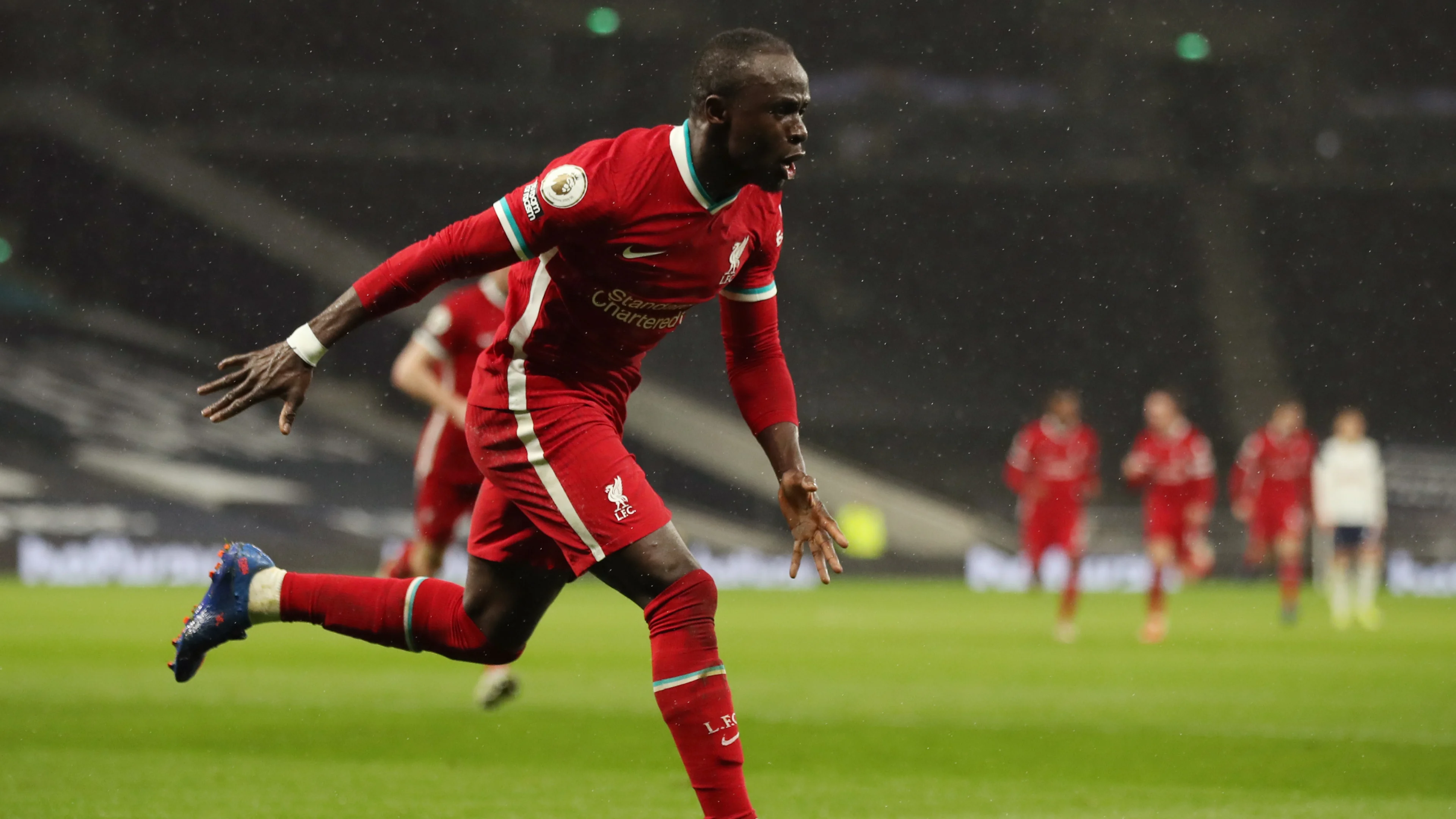 Liverpool scoort én wint weer in Premier League