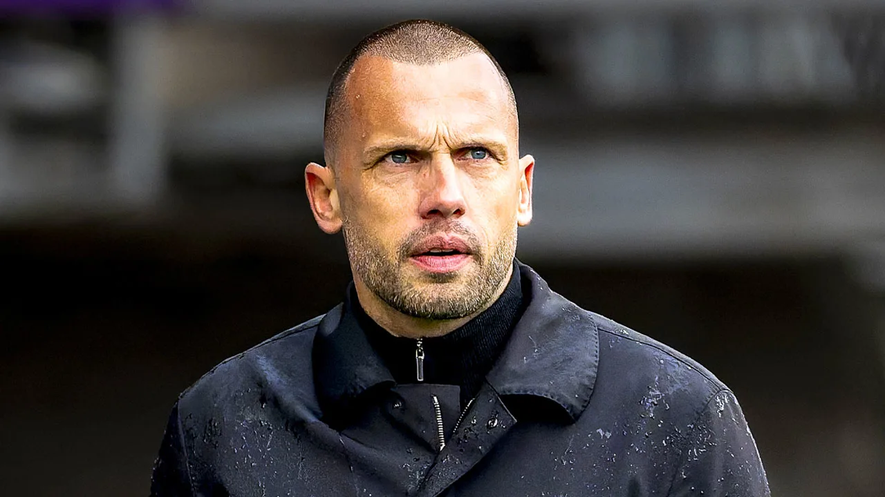 'Het is een beetje lullig dat John Heitinga overal de schuld van krijgt!'