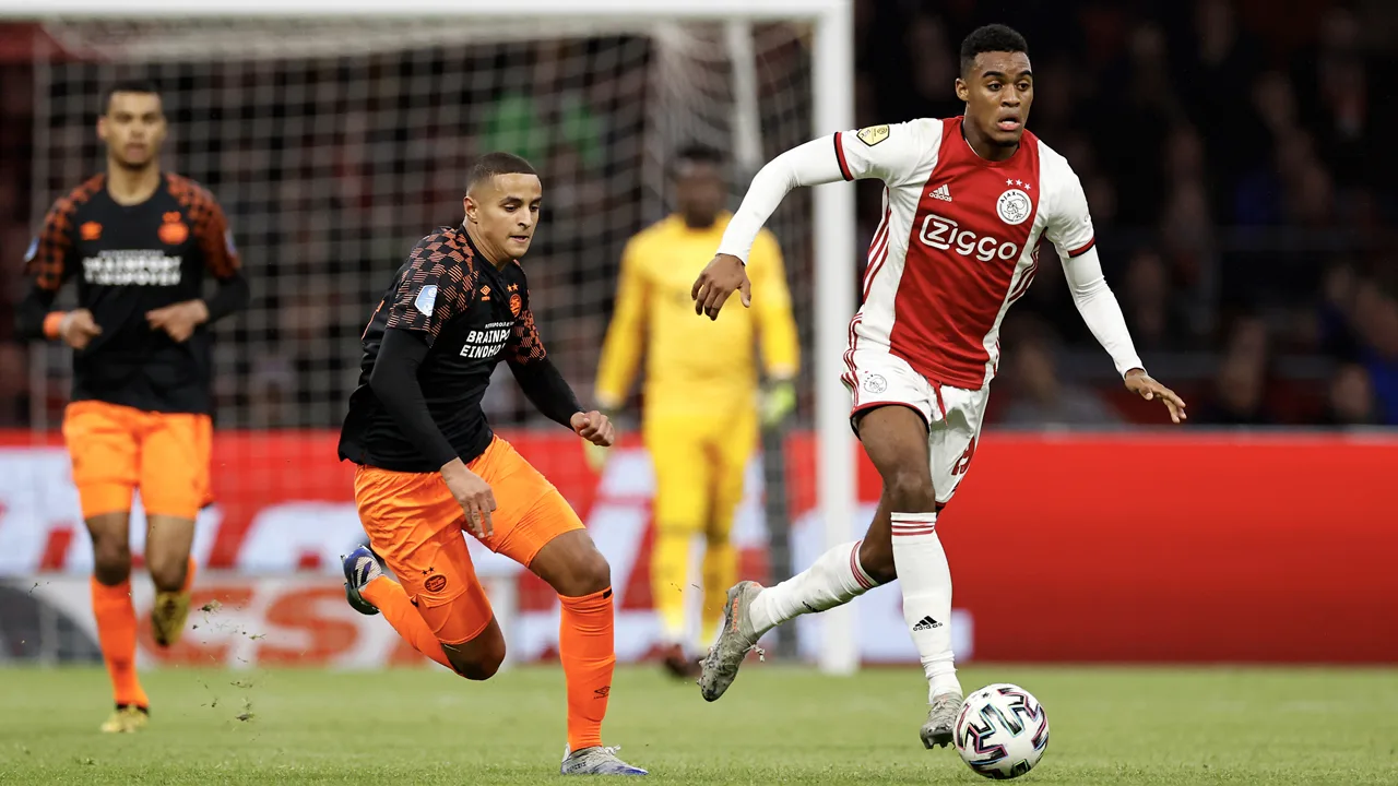 Ajax en PSV strijden om koppositie in Johan Cruijff ArenA