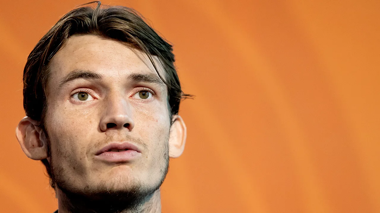 De Roon verlaat trainingskamp Oranje