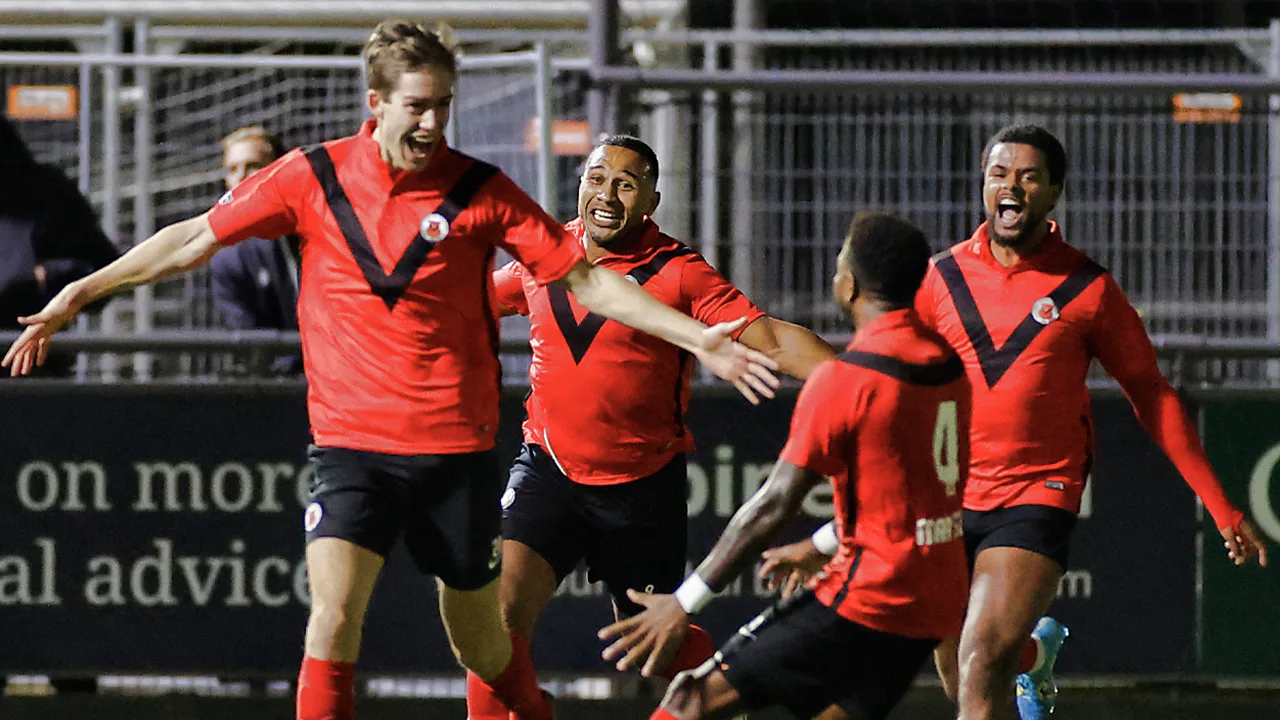 Amateurs AFC Amsterdam schakelen PEC Zwolle uit in eerste ronde KNVB-beker